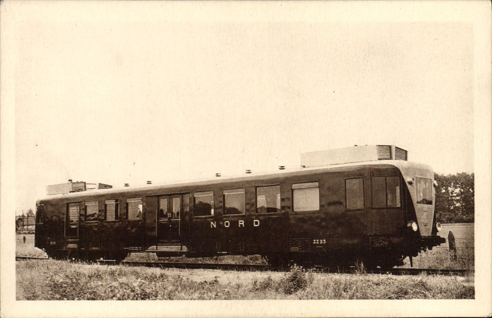VINTAGE POSTCARD Train Engine Railroad of North Railcar of the French Company of material of railroad