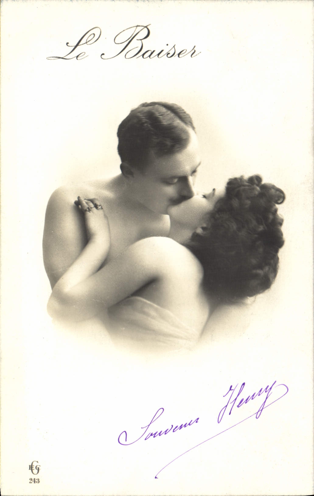 CPA Femme Nu erotique le baiser