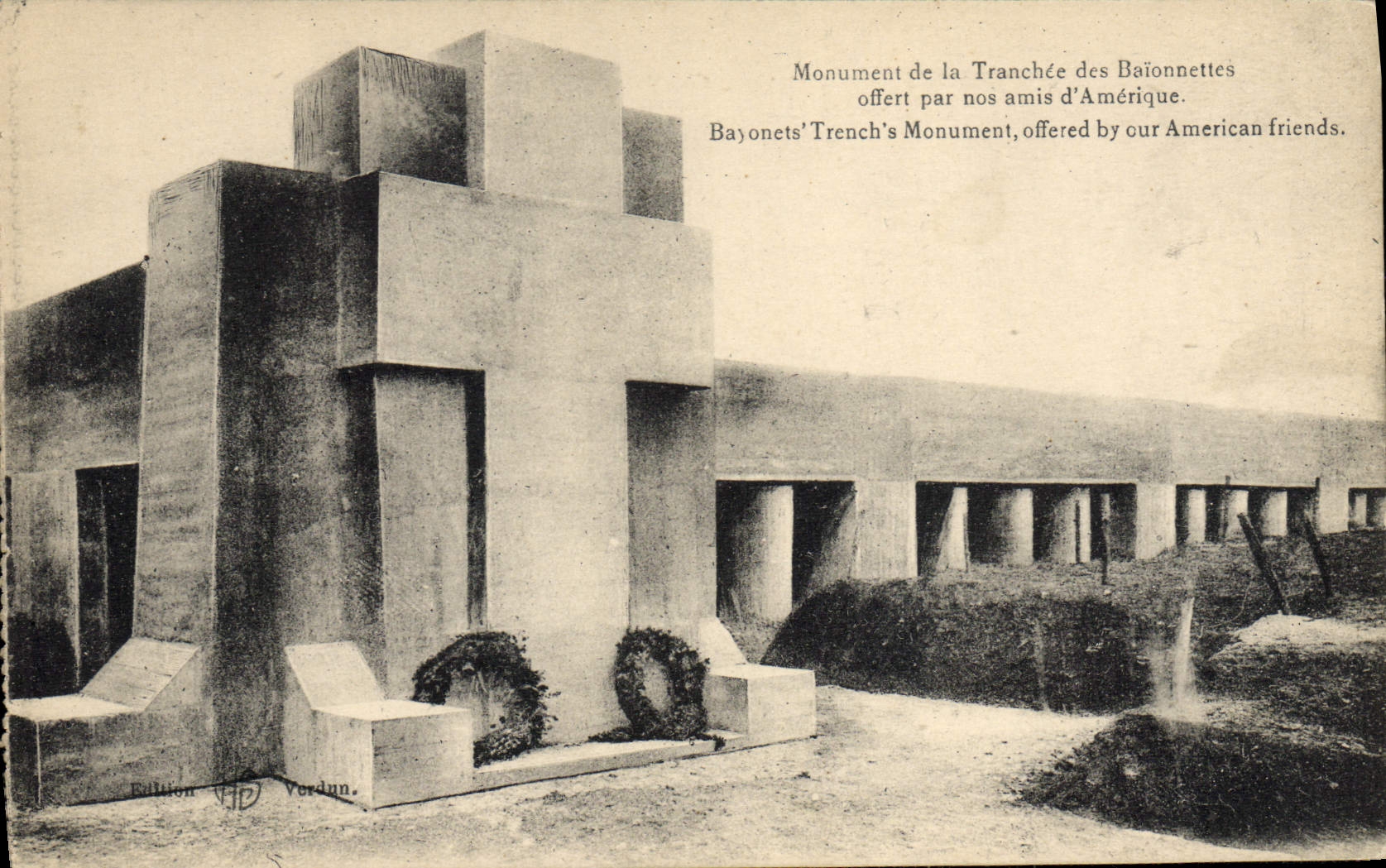 VINTAGE POSTCARD Militaria Monument of sliced bayonets offered by the friends of America