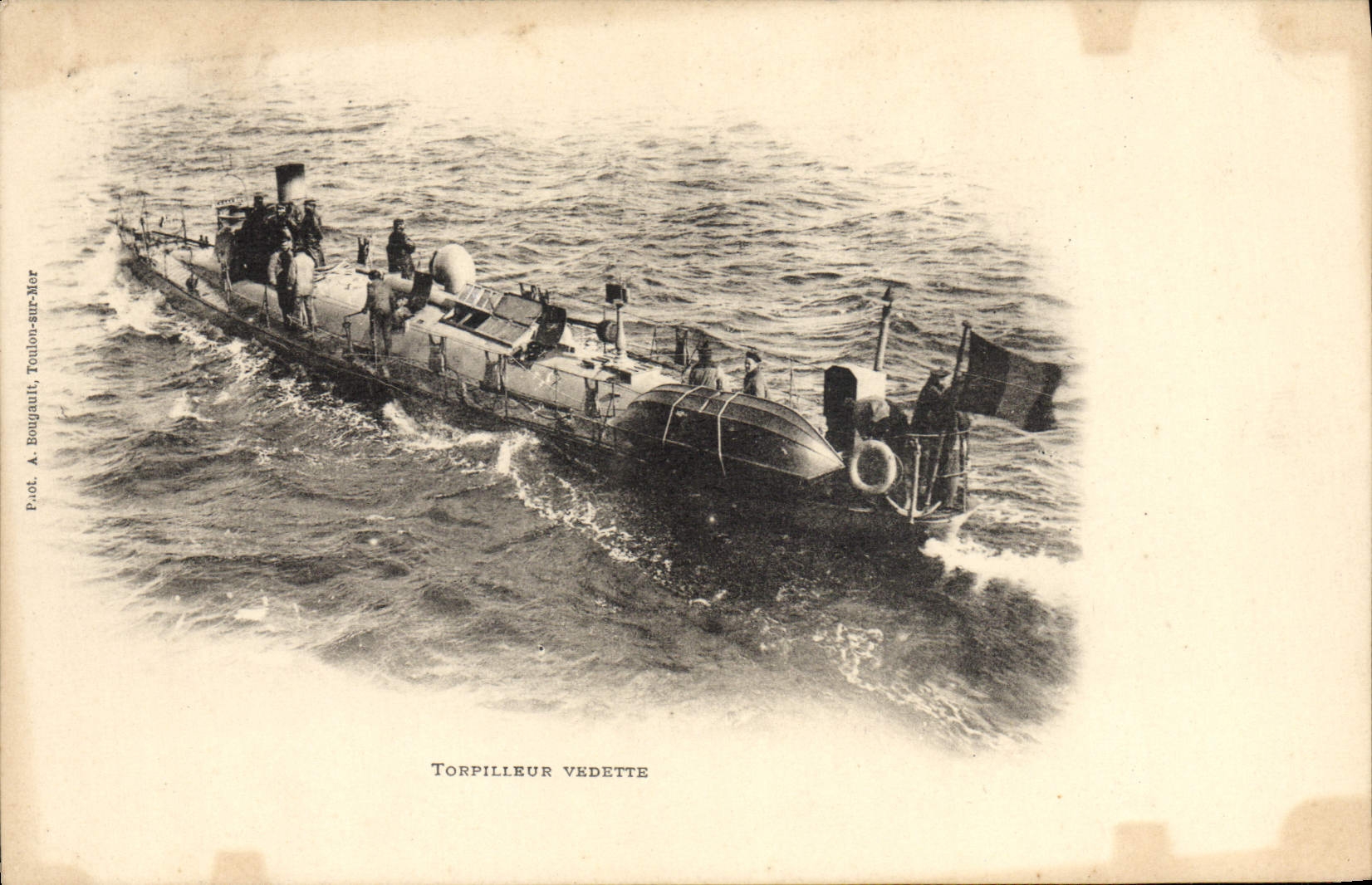 VINTAGE POSTCARD Boat War Destroyer high-speed motorboat