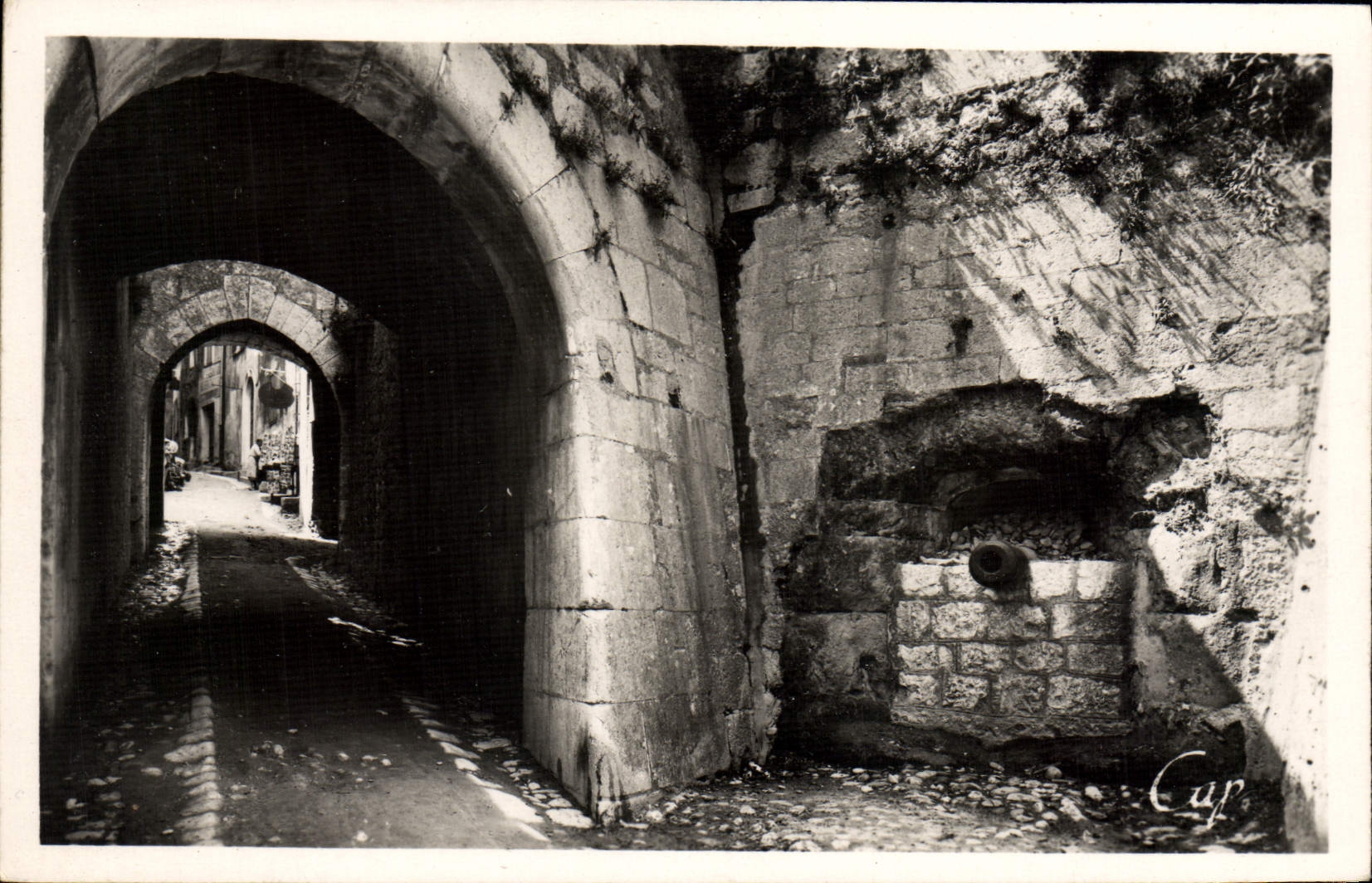 CPM Saint Paul de Vence Porte du Canon