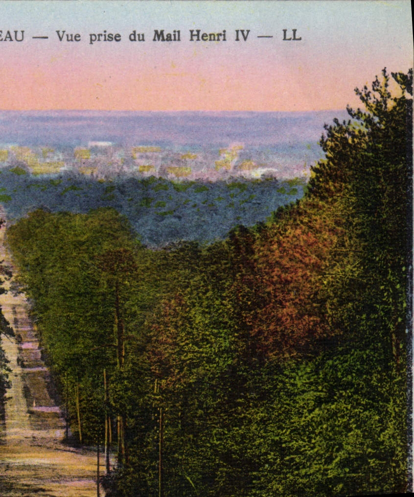 VINTAGE POSTCARD Drill De Fontainebleau Seen from of the Email Henri IV