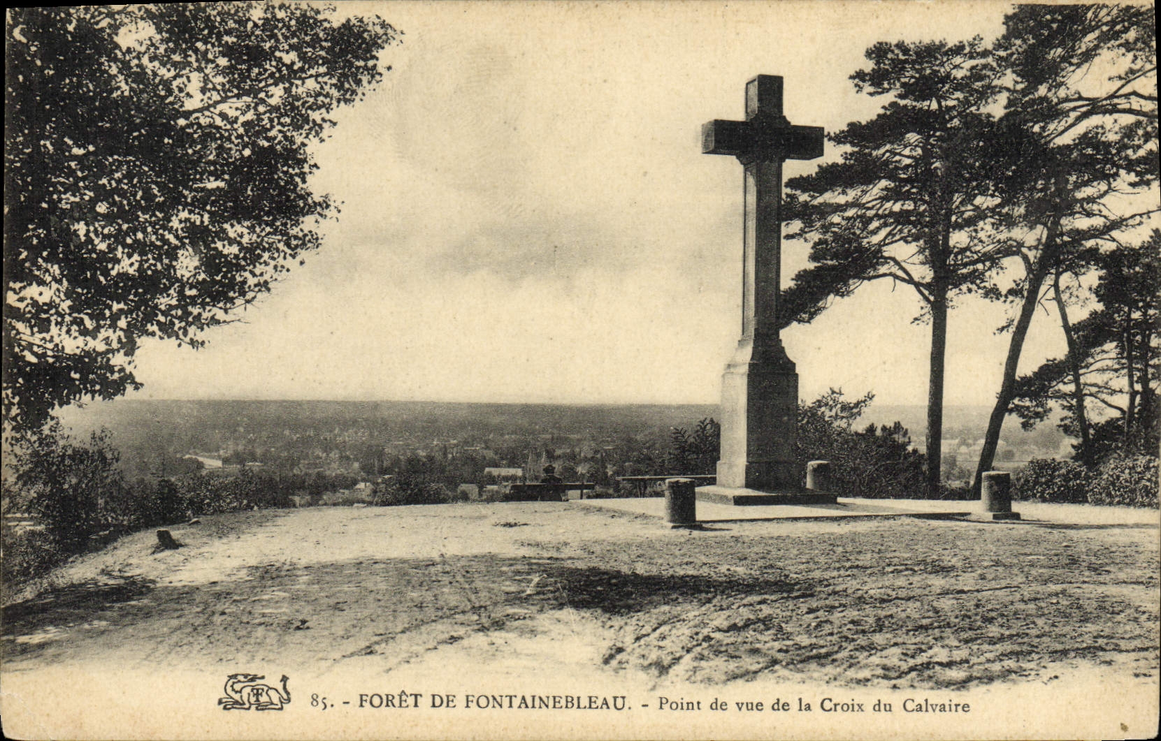 CPA Foret De Fontainebleau Point de Vue de la Croix Du Calvaire