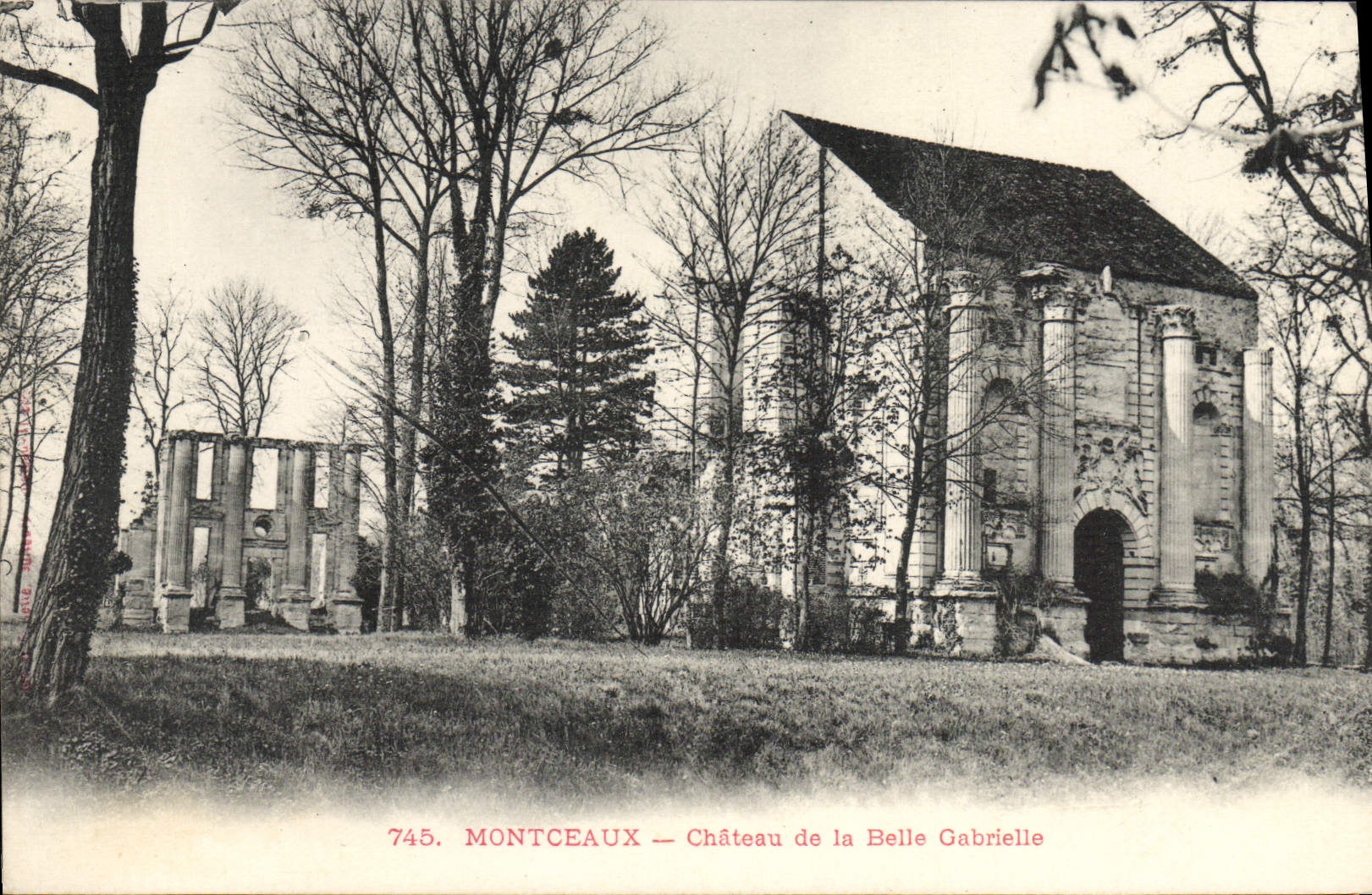 VINTAGE POSTCARD Montceaux Castle of Beautiful Gabrielle