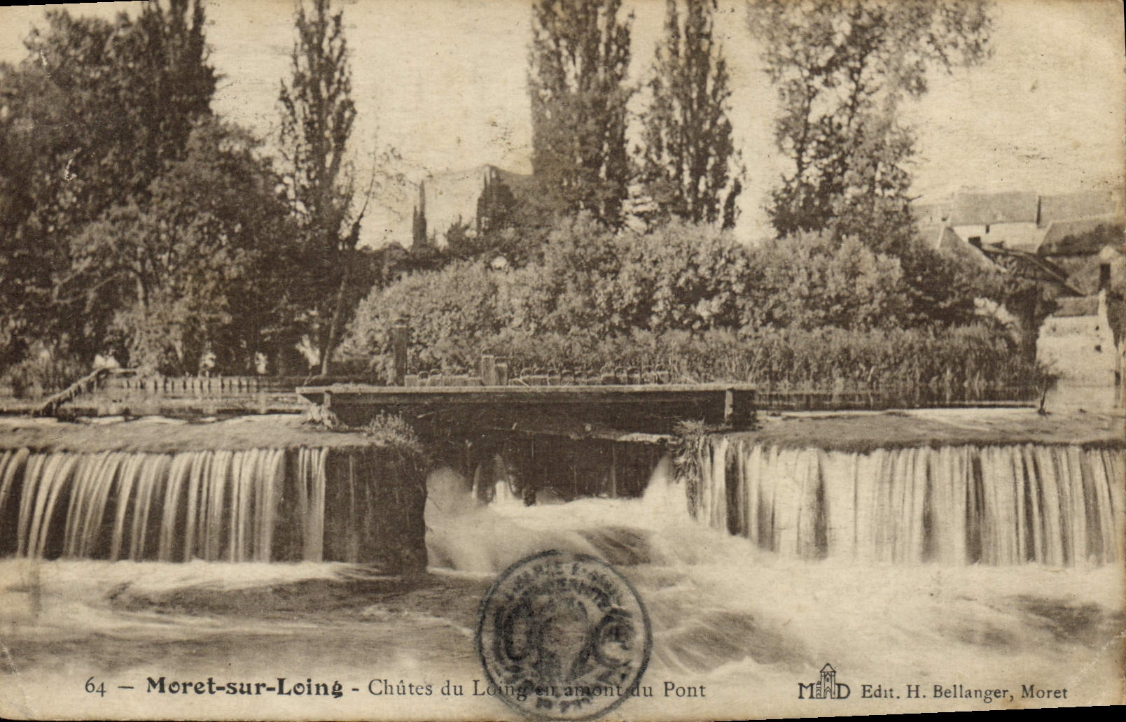 VINTAGE POSTCARD Moret On Loing Falls of Loing upstream of the bridge