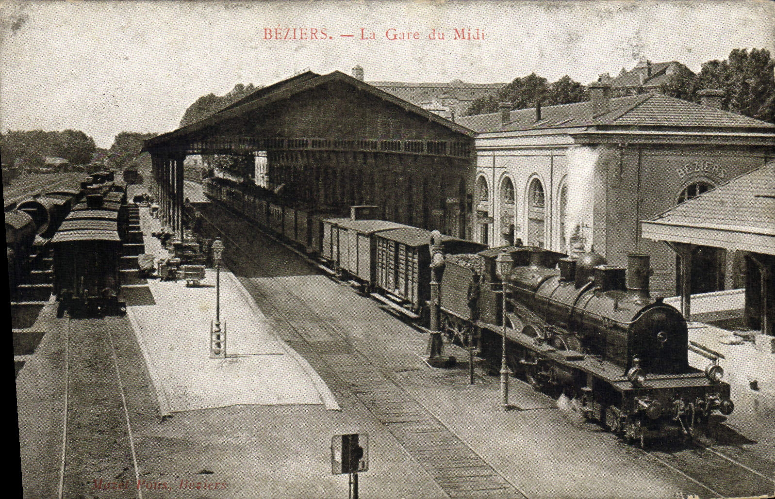 VINTAGE POSTCARD Train Beziers Engine Train station of the South