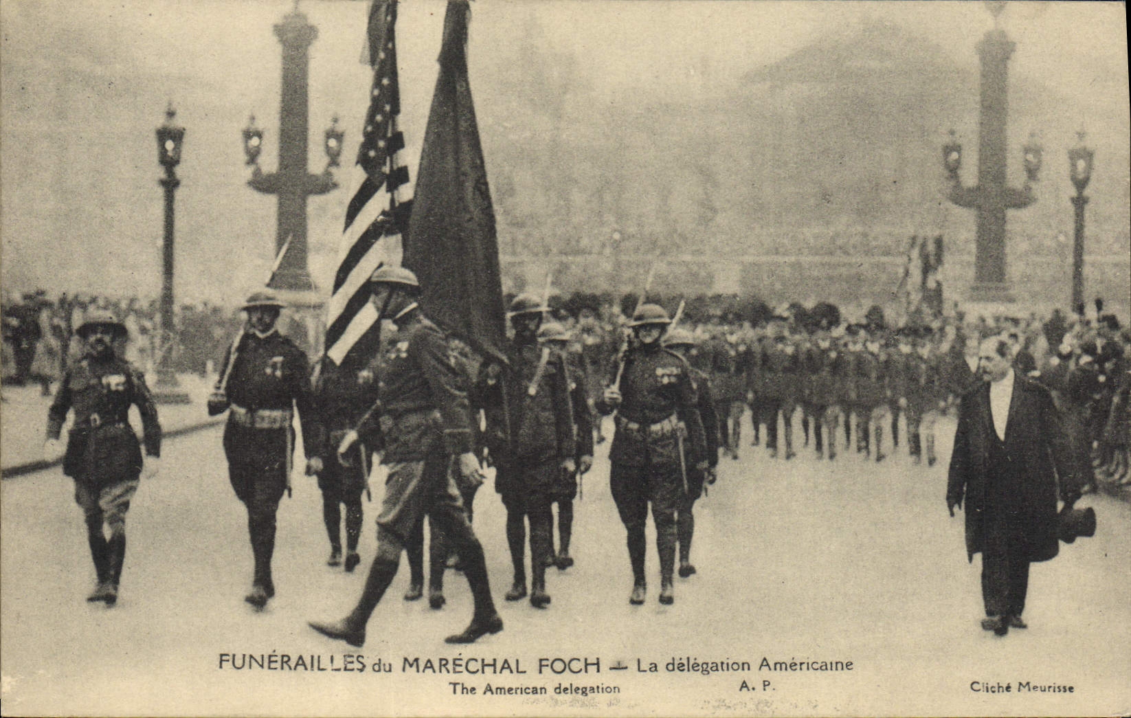 VINTAGE POSTCARD Militaria Funeral of the Foch marshal the American delegation