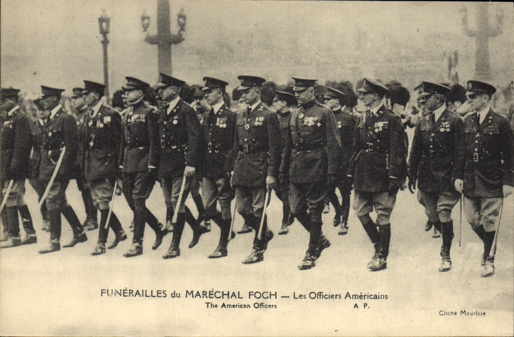 VINTAGE POSTCARD Militaria Funeral of the Foch marshal American officers