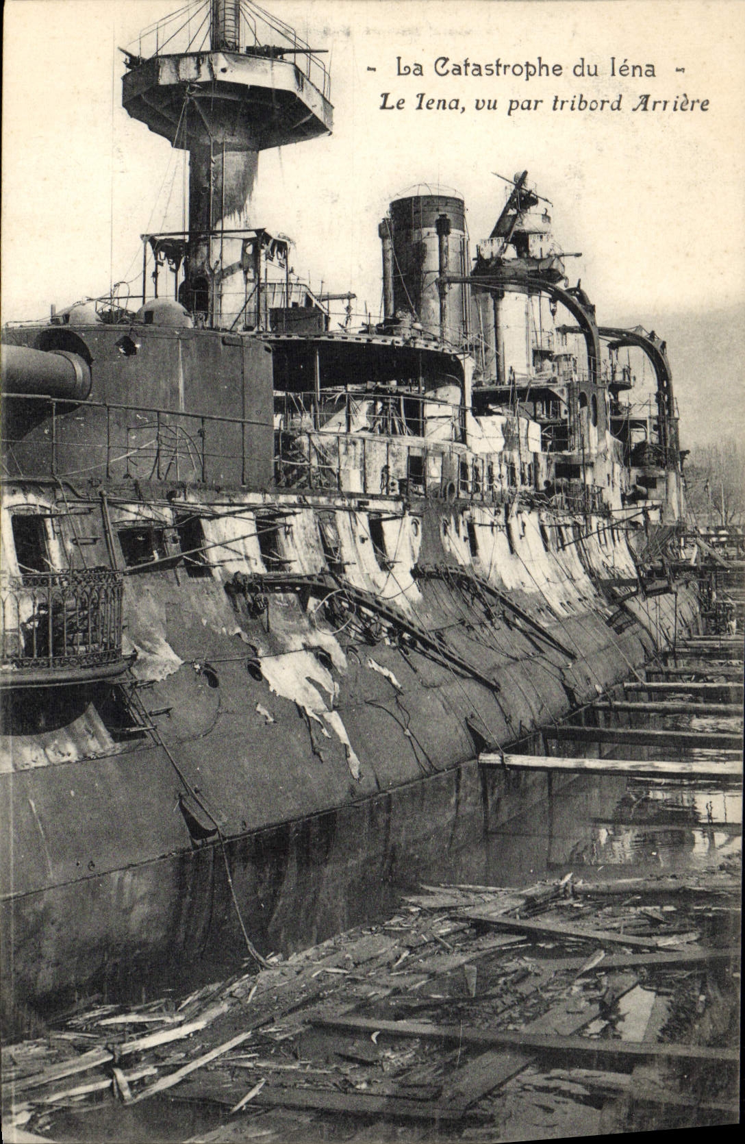 VINTAGE POSTCARD Boat War Catastrophe of Iena Iena seen by late starboard