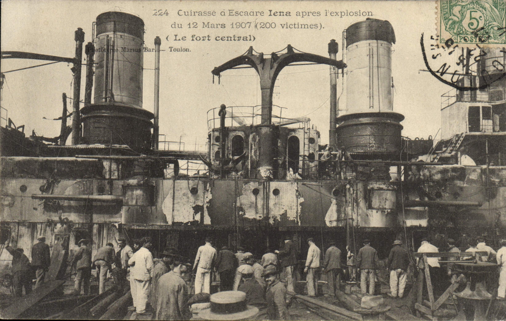 VINTAGE POSTCARD Bateau War Armours Iena squadron after the explosion