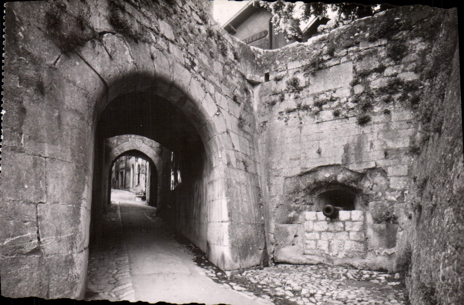 CPA Saint Paul De Vence Entree du village Porte du canon