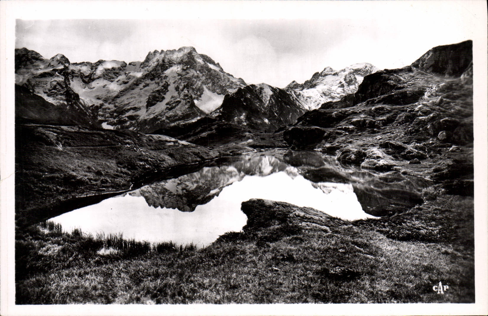 CPA La Chapelle en Vaigaudemar le lac du Lauzon au fond Pic du Siriac