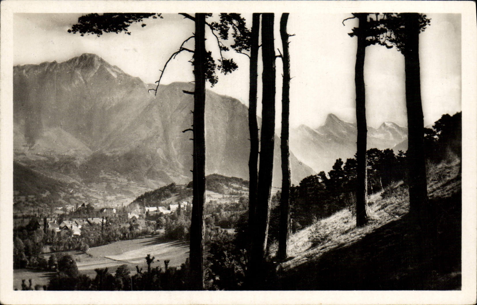 VINTAGE POSTCARD Chauffayer the Hamlet of the Hospital and the Valley