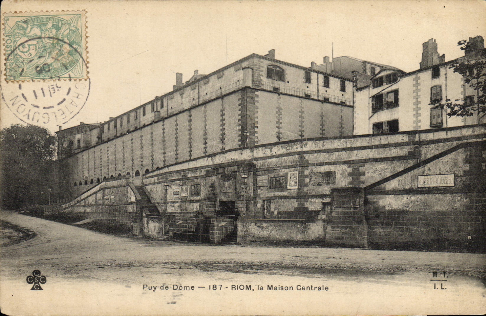 VINTAGE POSTCARD Prison central House Riom