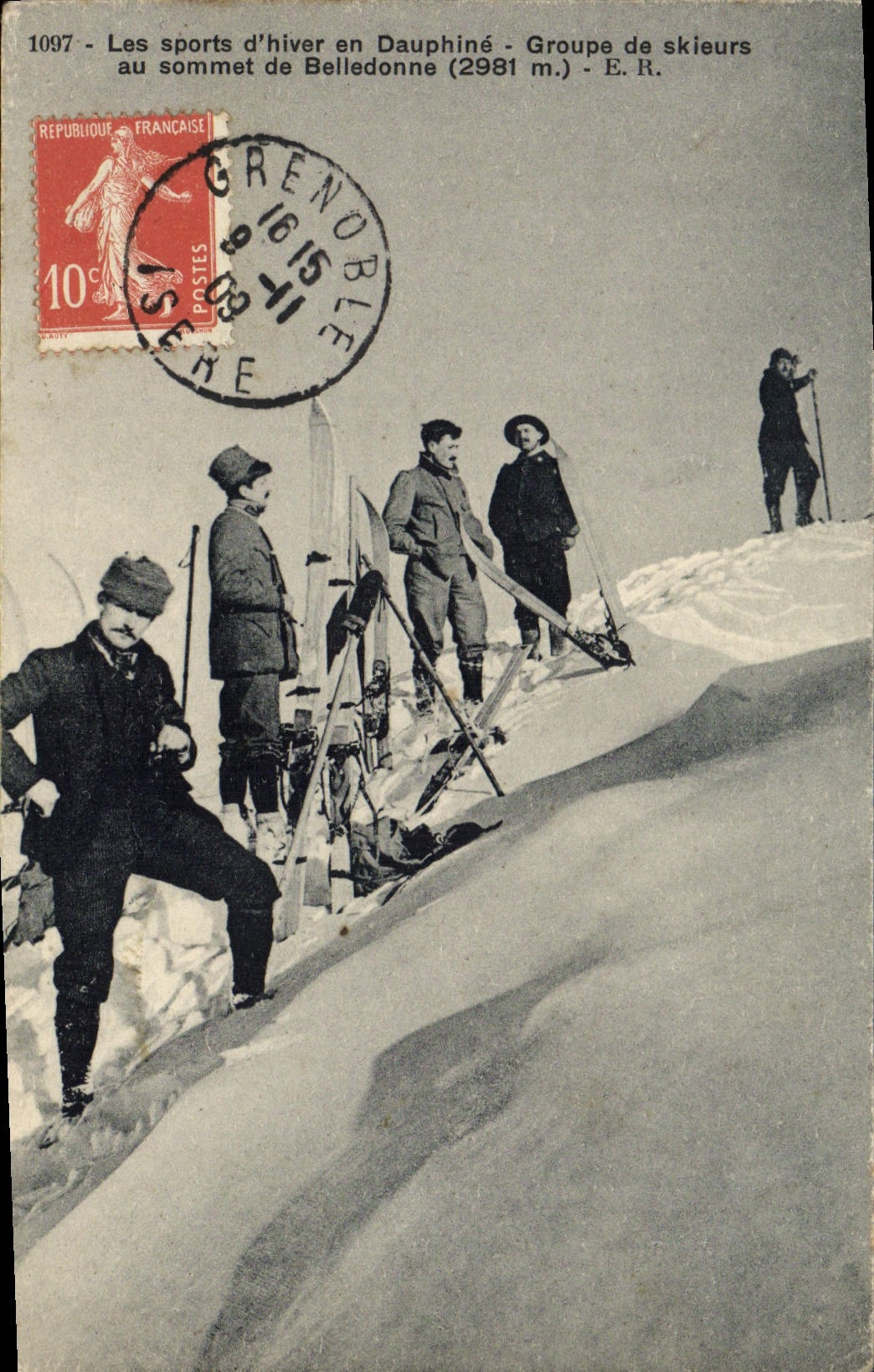 VINTAGE POSTCARD Dauphine Winter sports Ski Groups skiers at the top of Belledonne