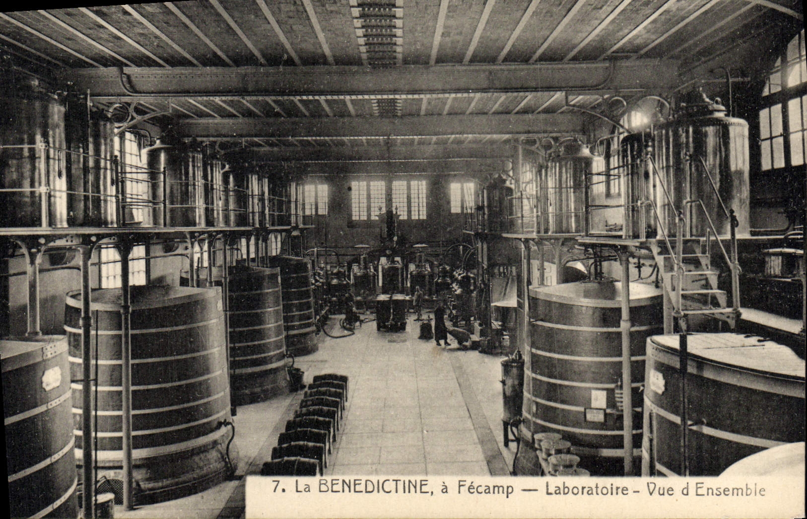 VINTAGE POSTCARD Alcool Benedictine has Fecamp Laboratoire Overall picture