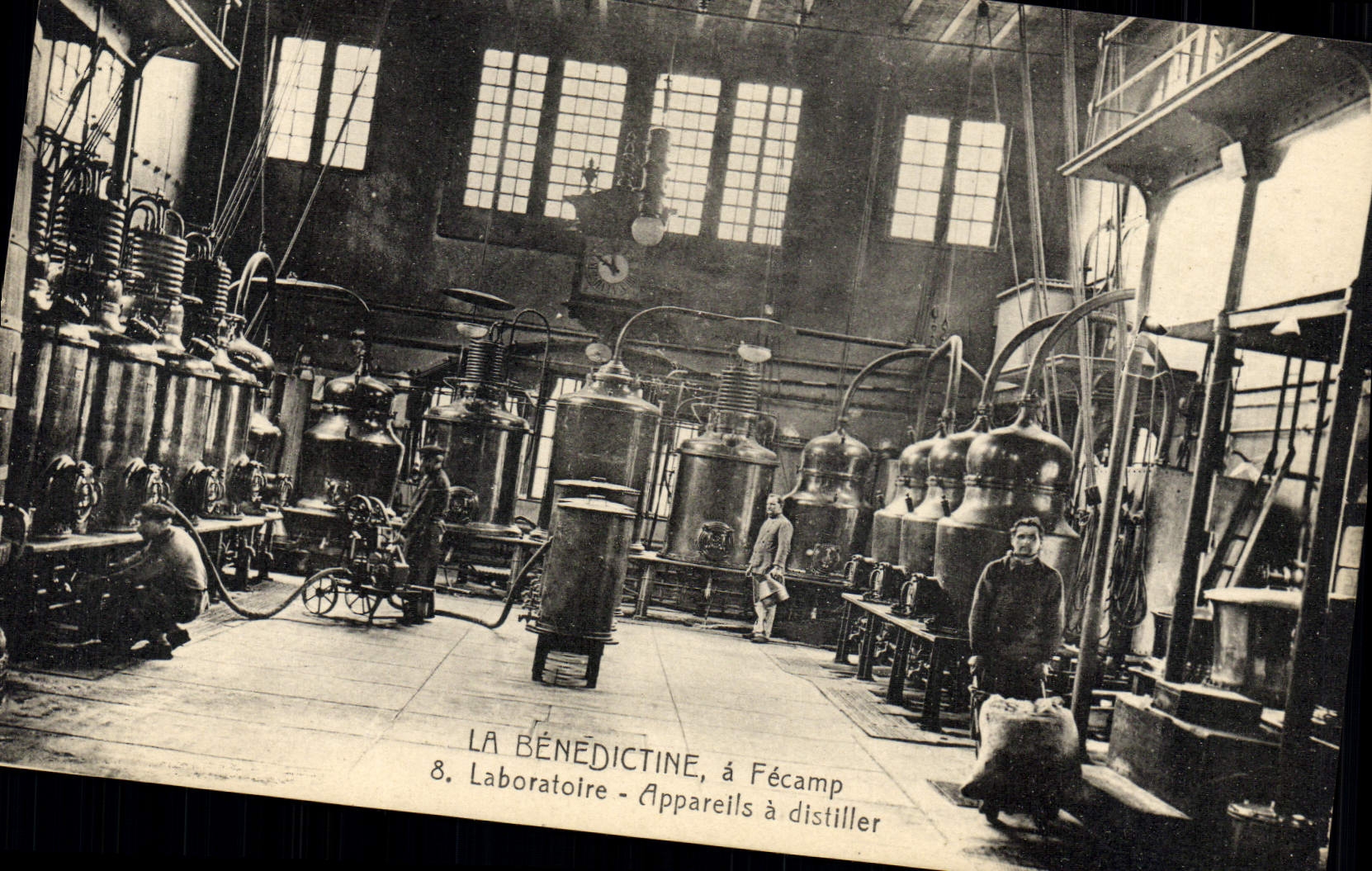 VINTAGE POSTCARD Alcool Benedictine Fecamp Laboratoire Apparatuses has to distill