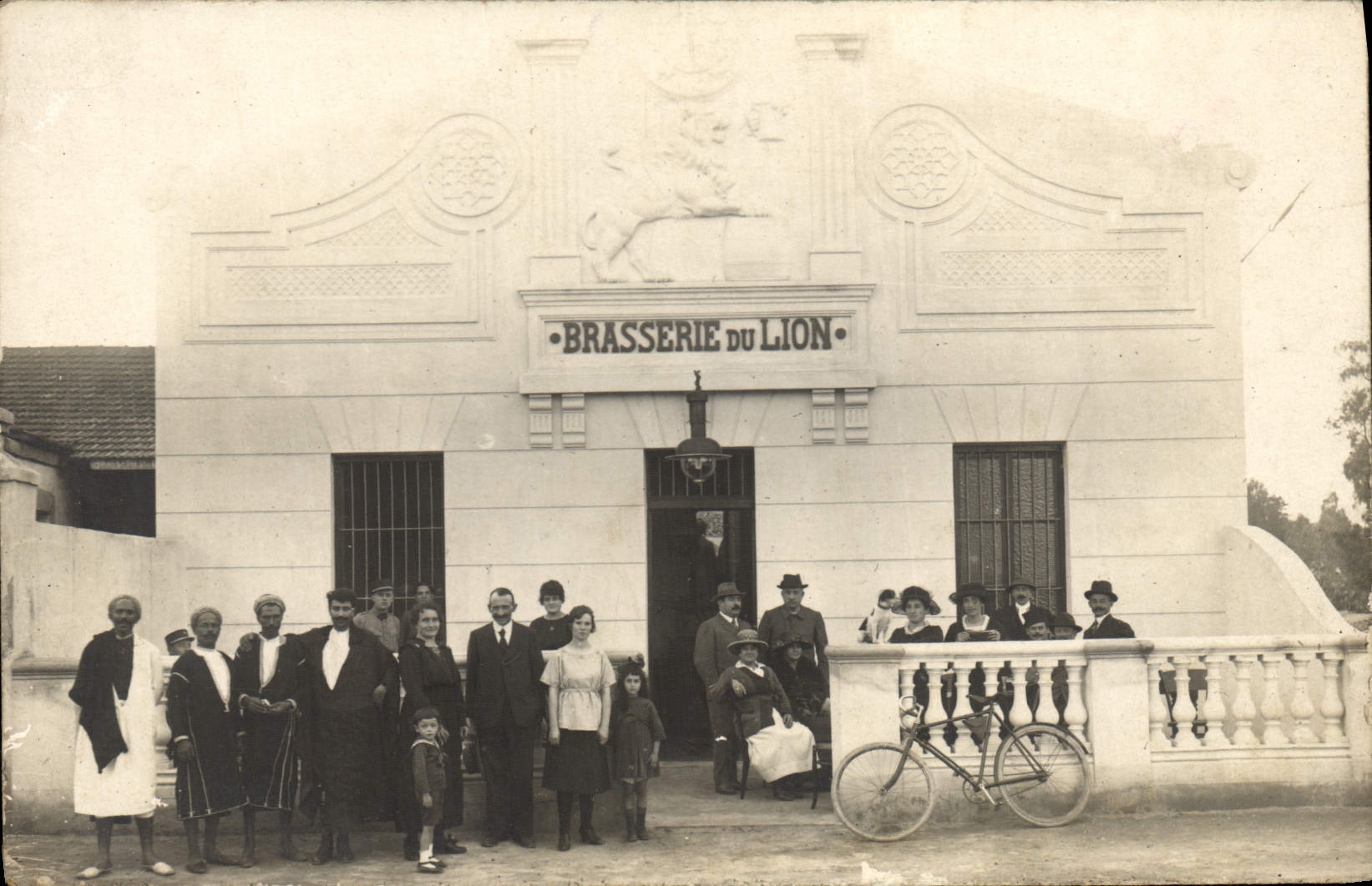 Real photo Alcohol Brewery of Lion TOP