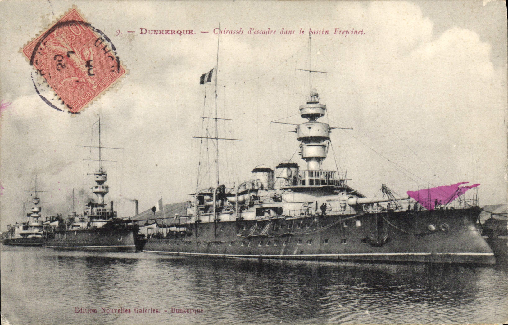 VINTAGE POSTCARD Boat War Dunkirk Armours of squadron in the Freycinet basin