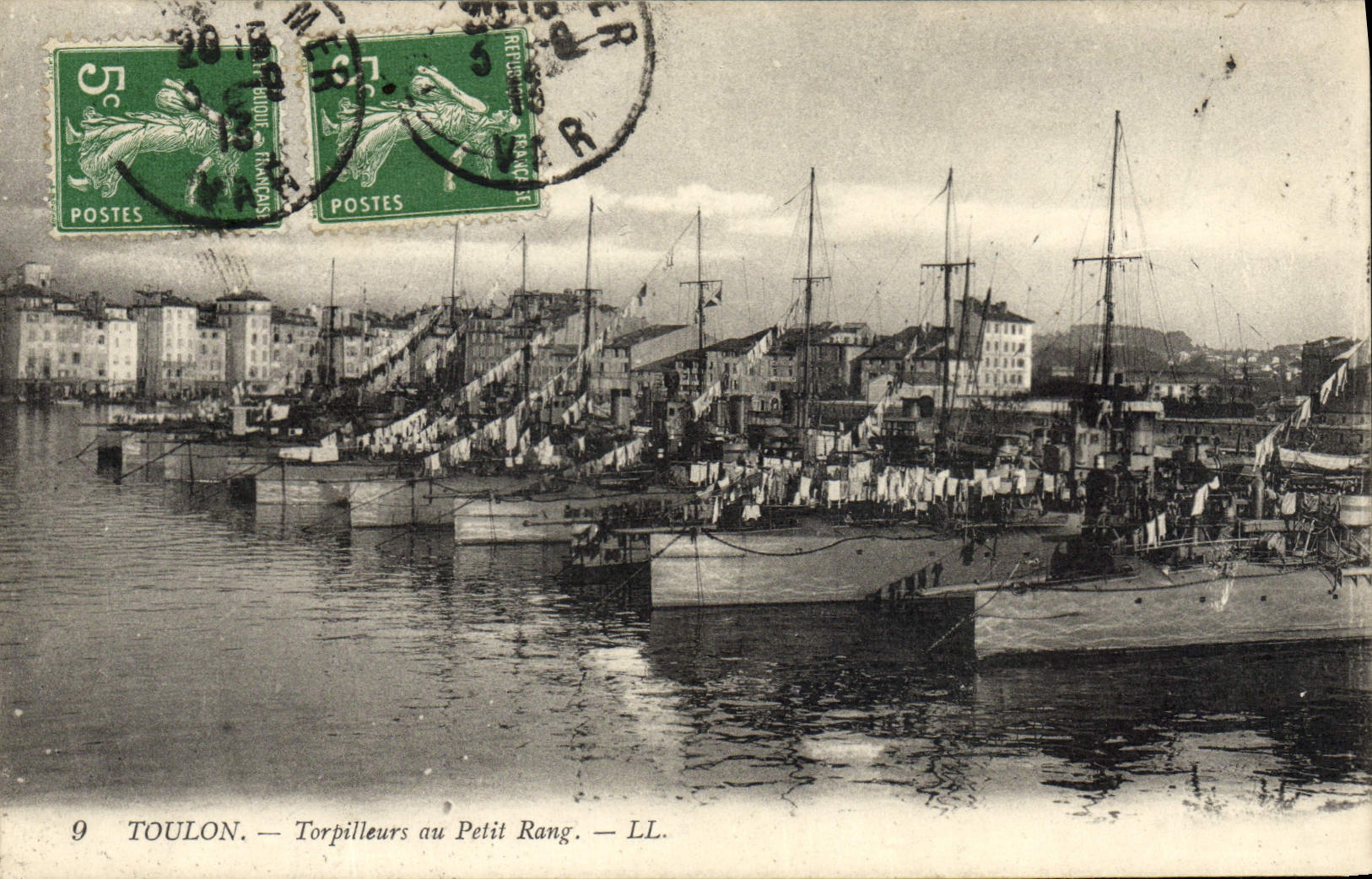 CPA Bateau Guerre Toulon Torpilleurs au petit rang 