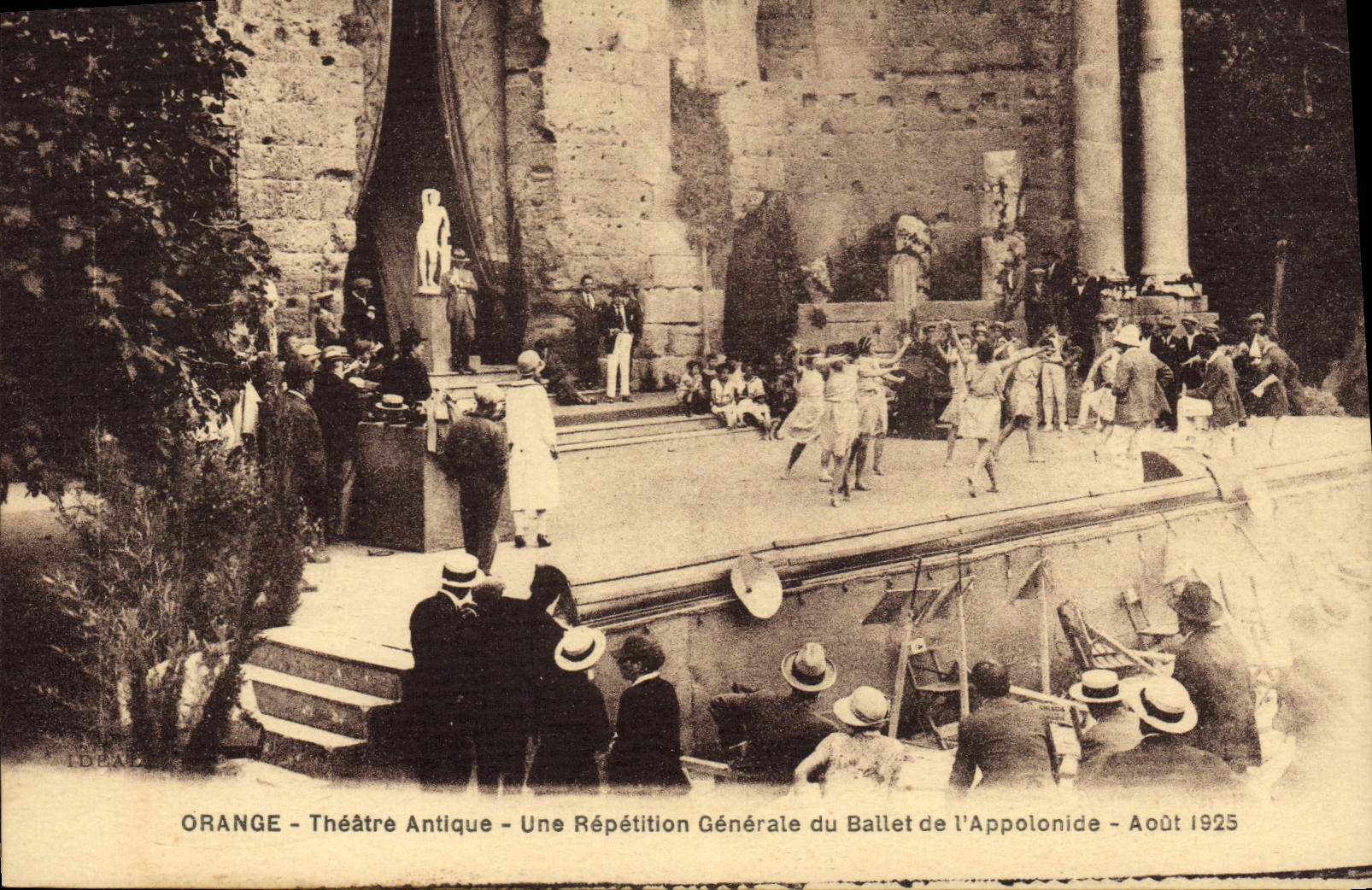 VINTAGE POSTCARD Orange ancient Theater a general repetition of the ballet of Appolonide August 1925