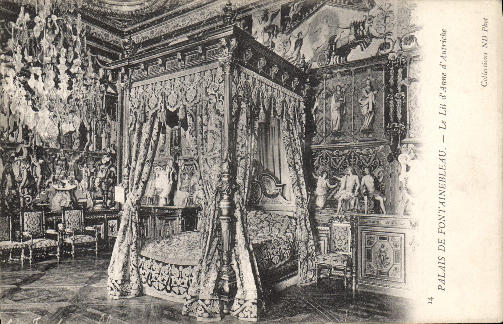 VINTAGE POSTCARD Palate of Fontainebleau bed of Anne of Austria