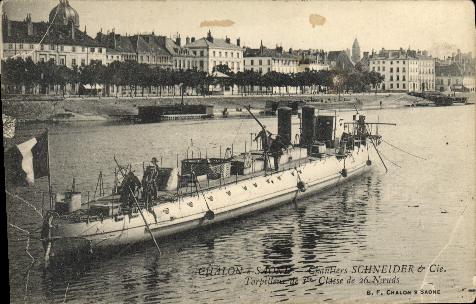 VINTAGE POSTCARD Boat War Trawl-net on the Saone Schneider Building sites & Co Destroyers of 2nd class