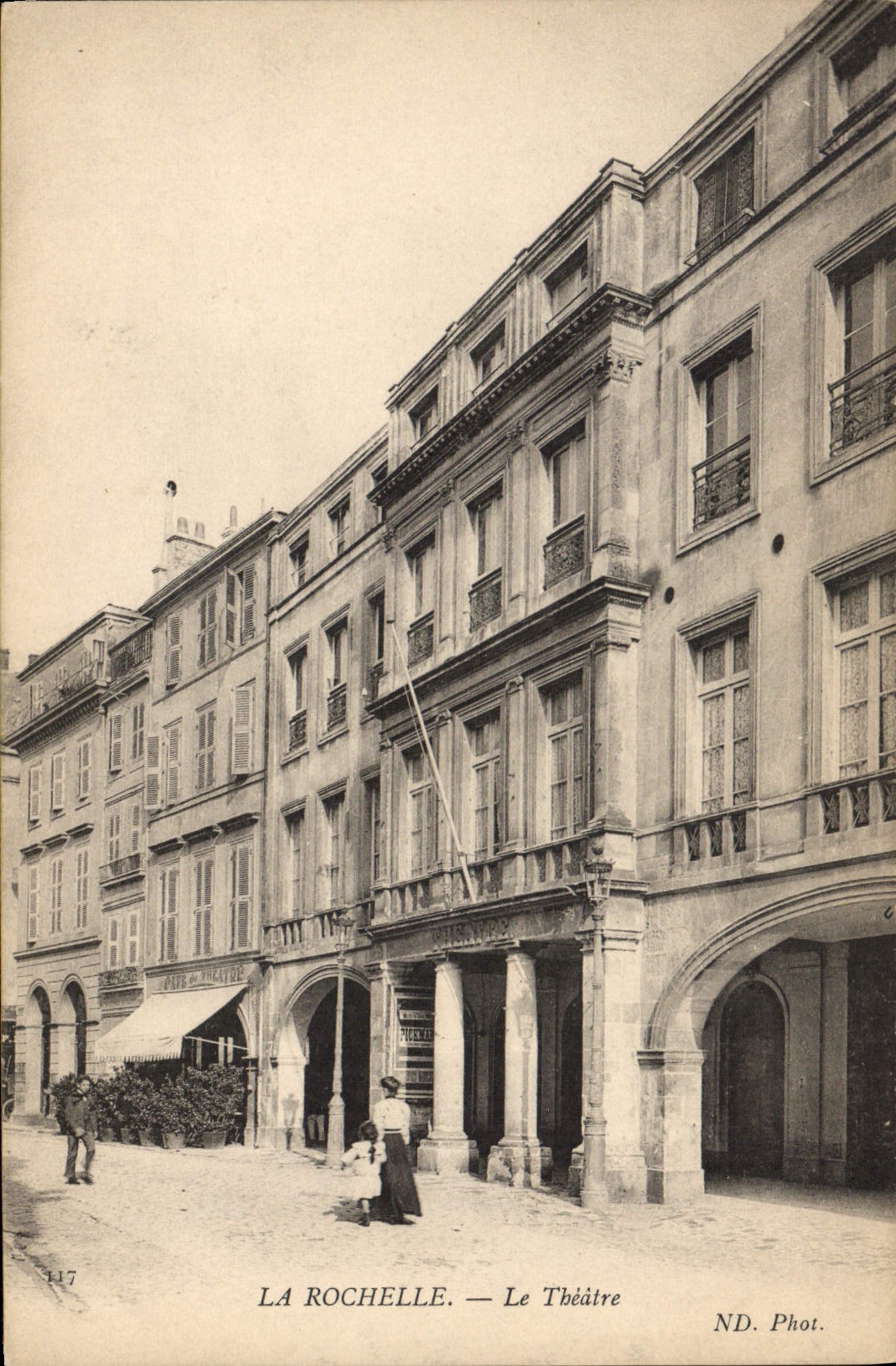 VINTAGE POSTCARD La Rochelle Theater