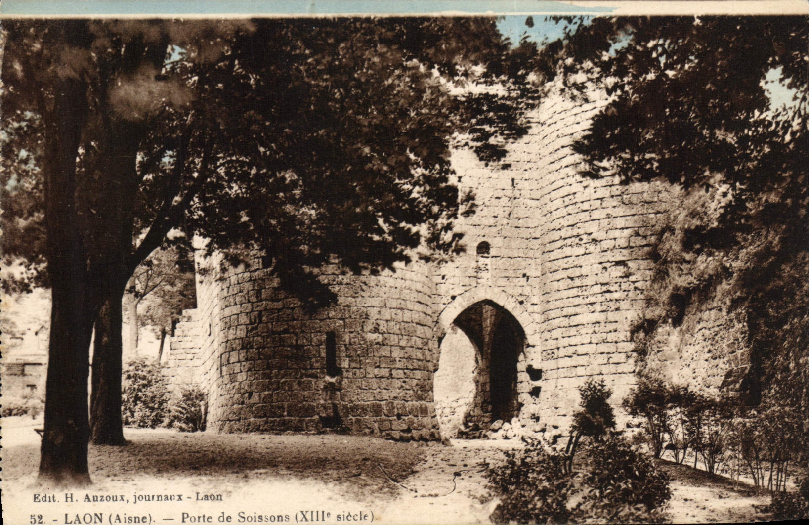 VINTAGE POSTCARD Laon Carries of Soissons