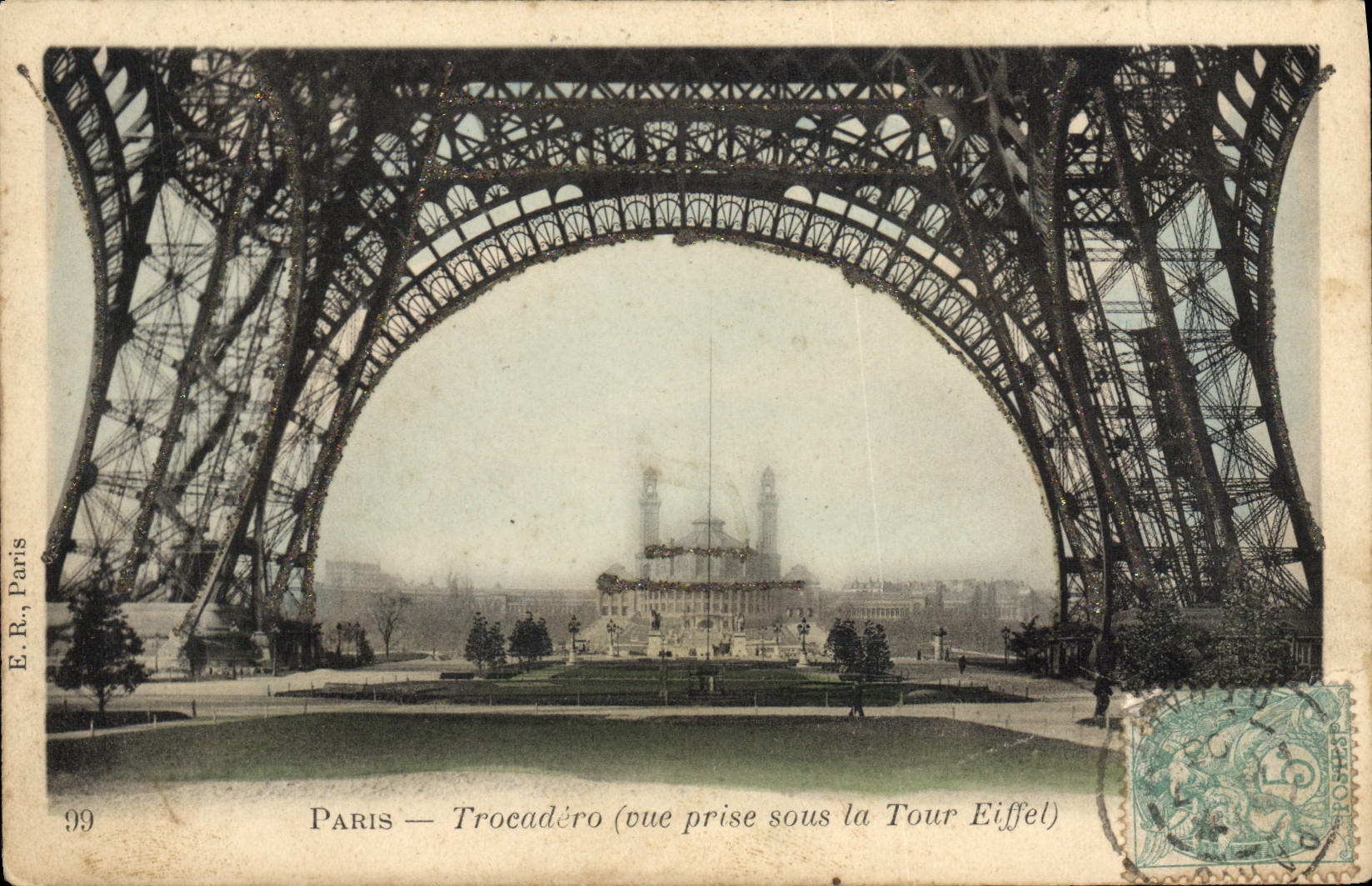 CPA Paris Trocadero Vue prise sous la Tour Eiffel