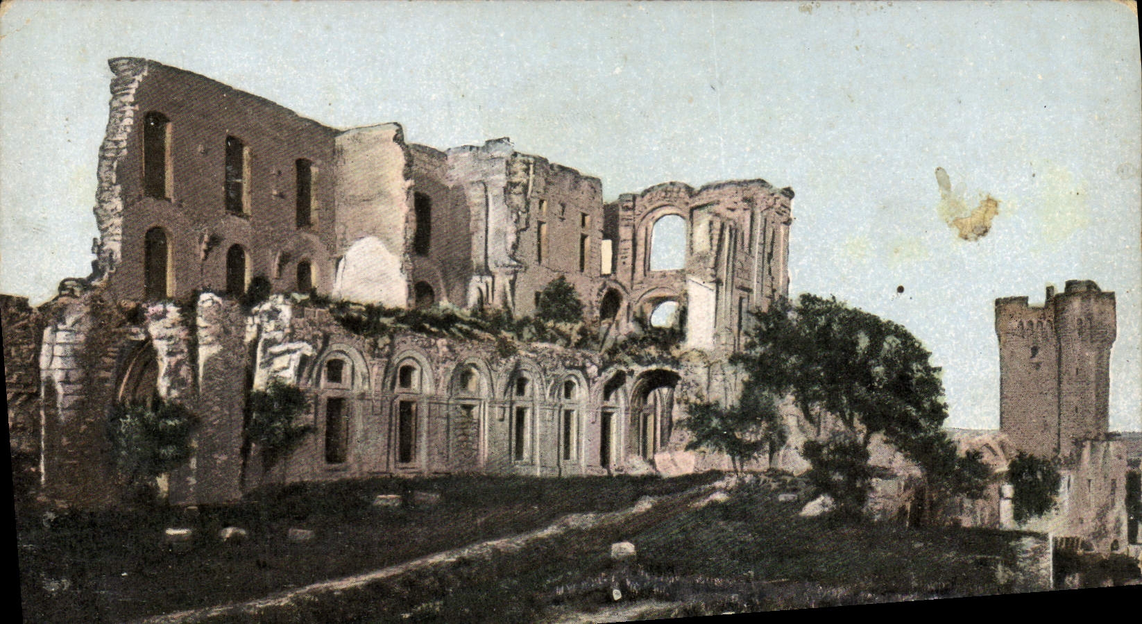 CPA Environs d'Arles Ruines de l'abbaye de Montmajour