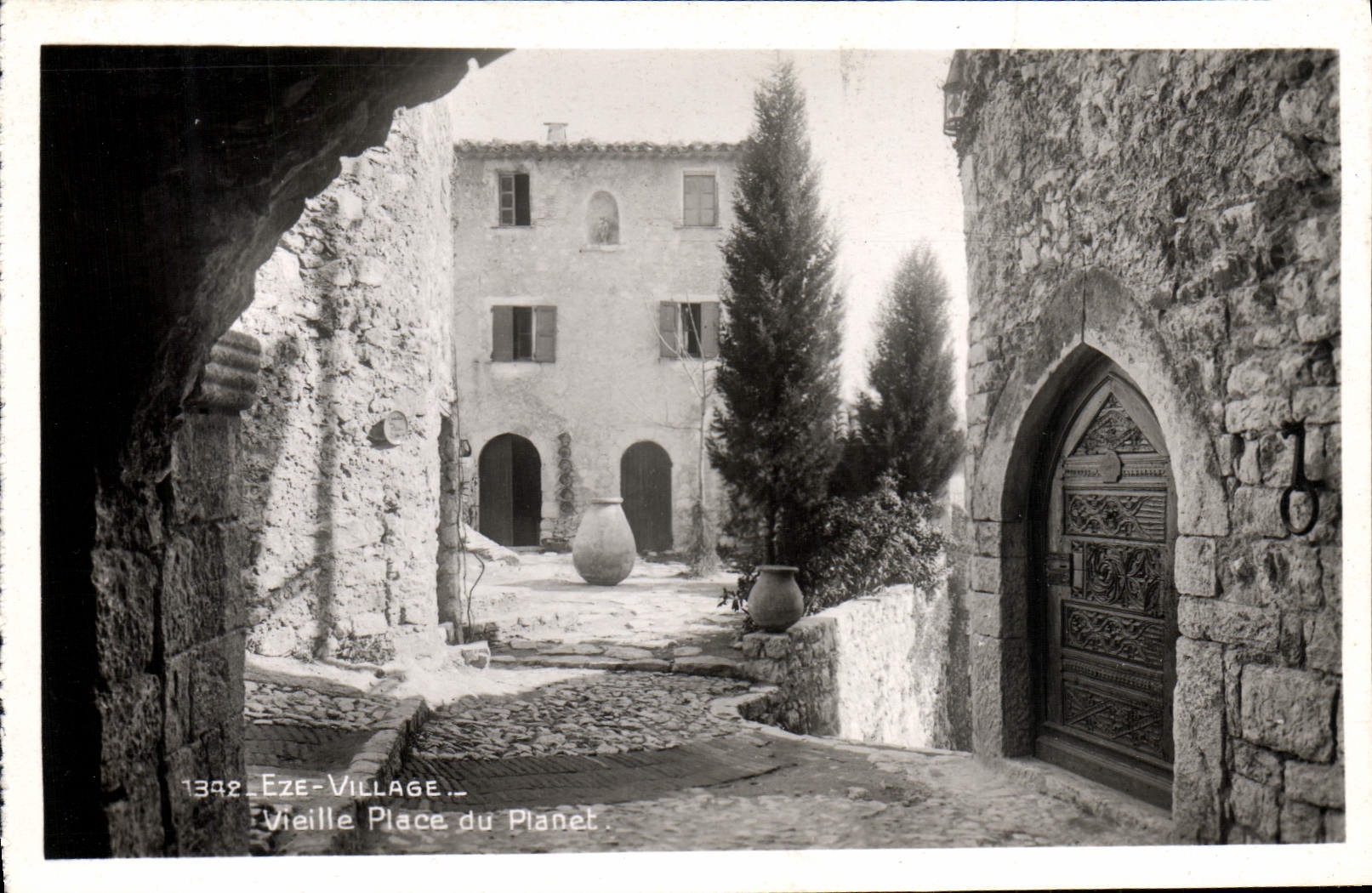 CPA Eze Village Vieille Place du Planet