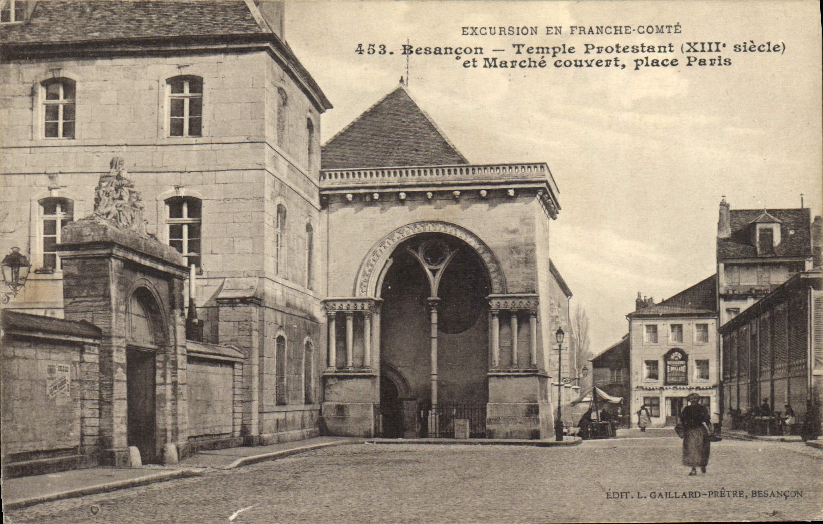 CPA Besancon Temple protestant et marche couvert place Paris 