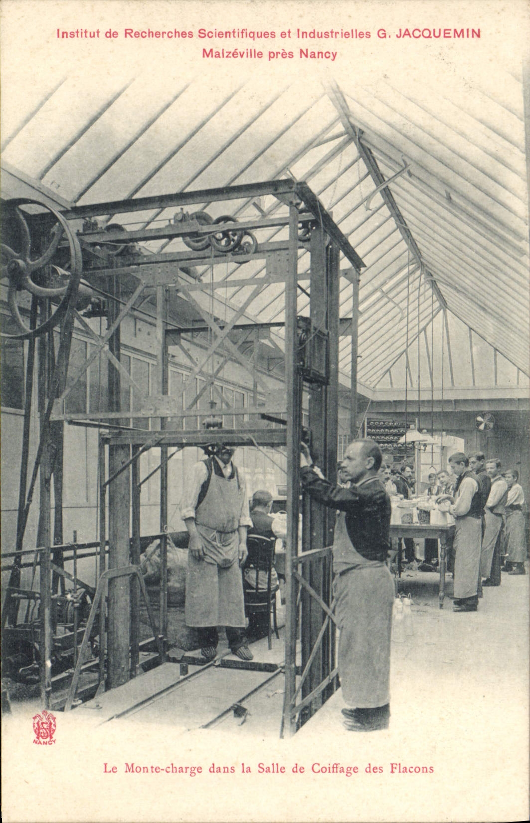 VINTAGE POSTCARD load in the room of capping Research institute scientists Jacquemin Malzeville close Nancy assembles it
