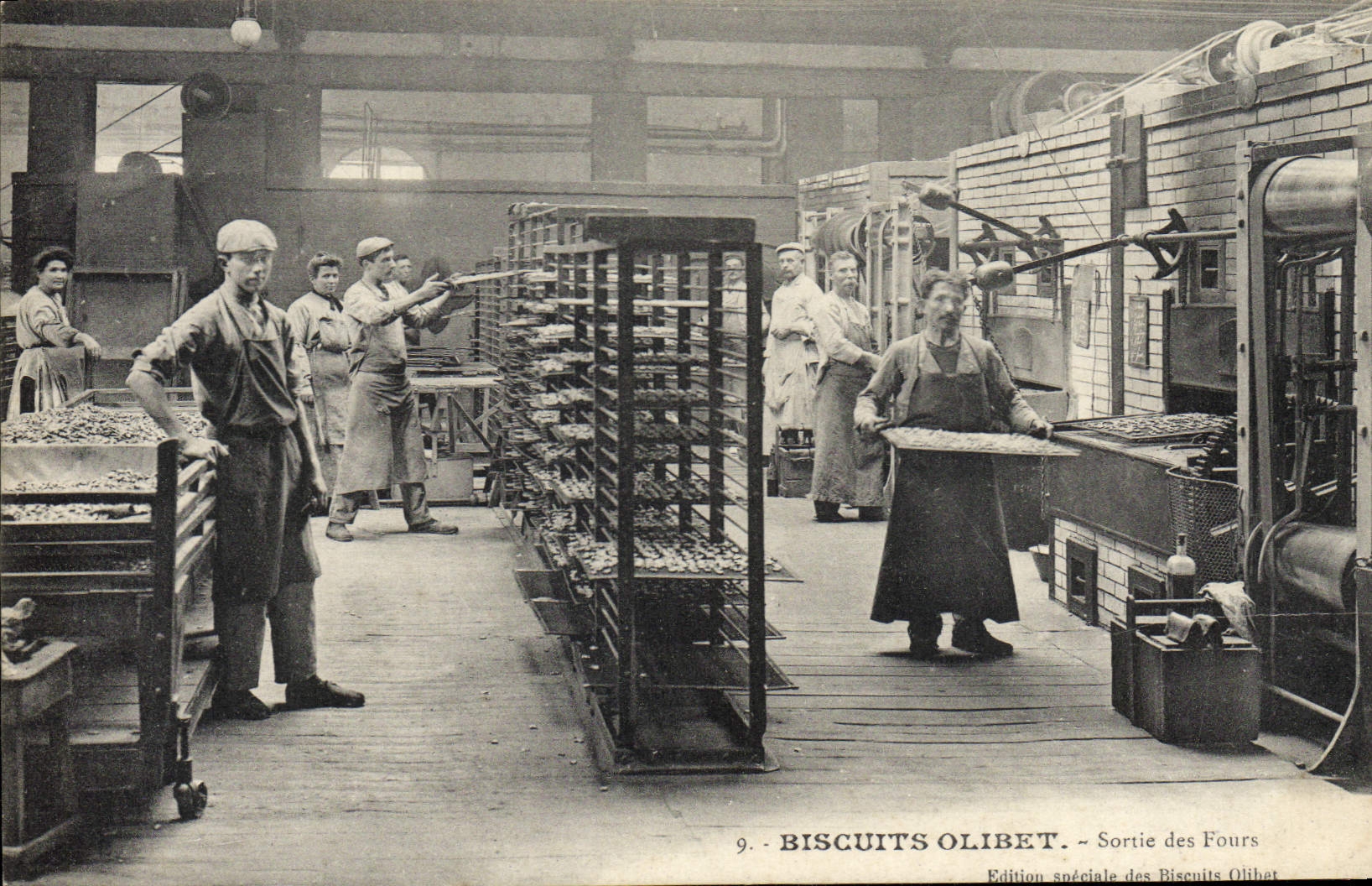 VINTAGE POSTCARD Cookies Olibet Paris Left the furnaces