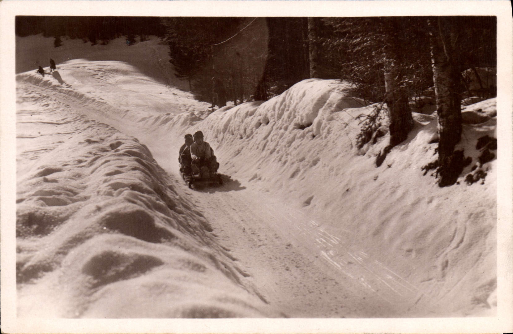 VINTAGE POSTCARD Winter sports Ski Lautaret Tracks Bobsleigh of Perquelin a bob in race