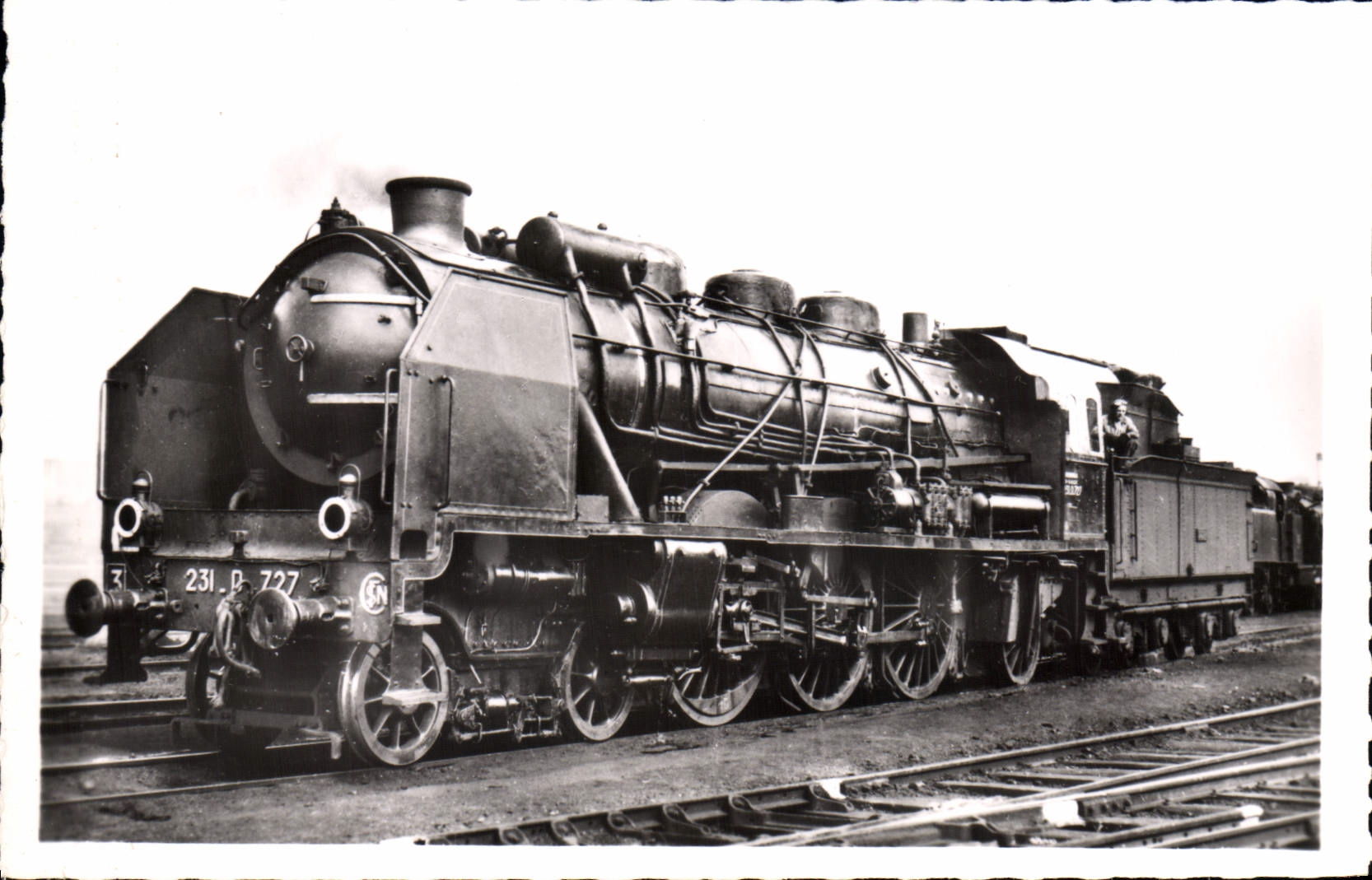 VINTAGE POSTCARD Train Engine 231 D
