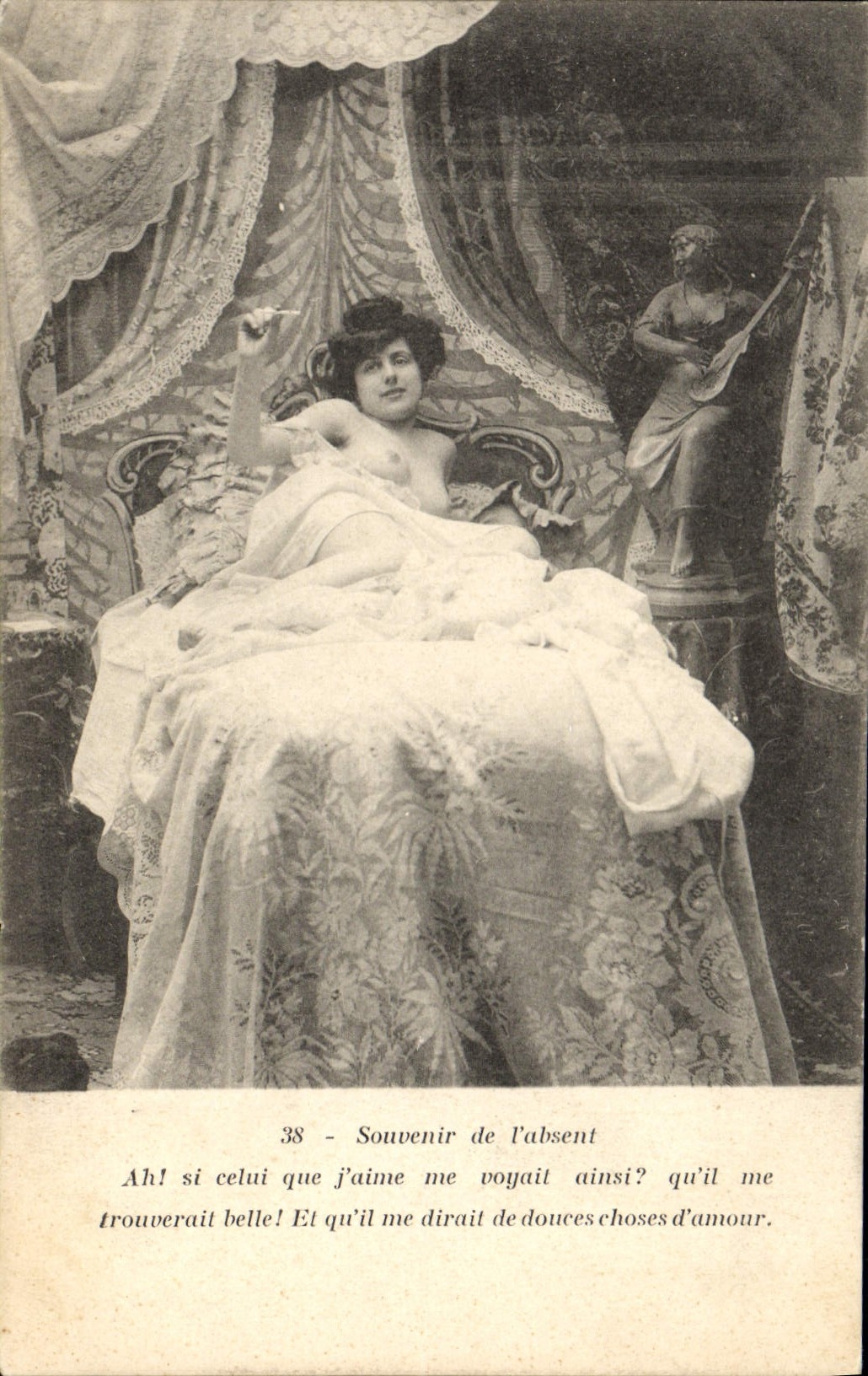 VINTAGE POSTCARD Naked erotic Woman Souvenir of the absent one