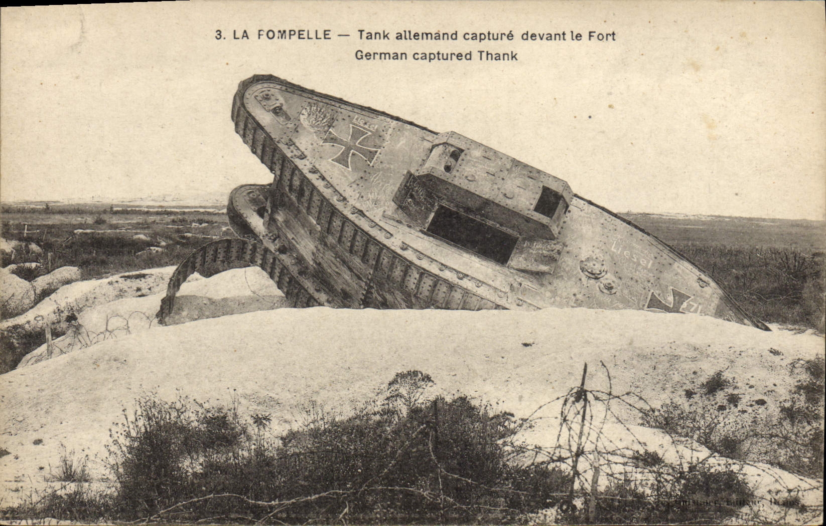 El alemán del tanque de Pompelle del tanque de Militaria de la POSTAL de la VENDIMIA captura delante de la fortaleza
