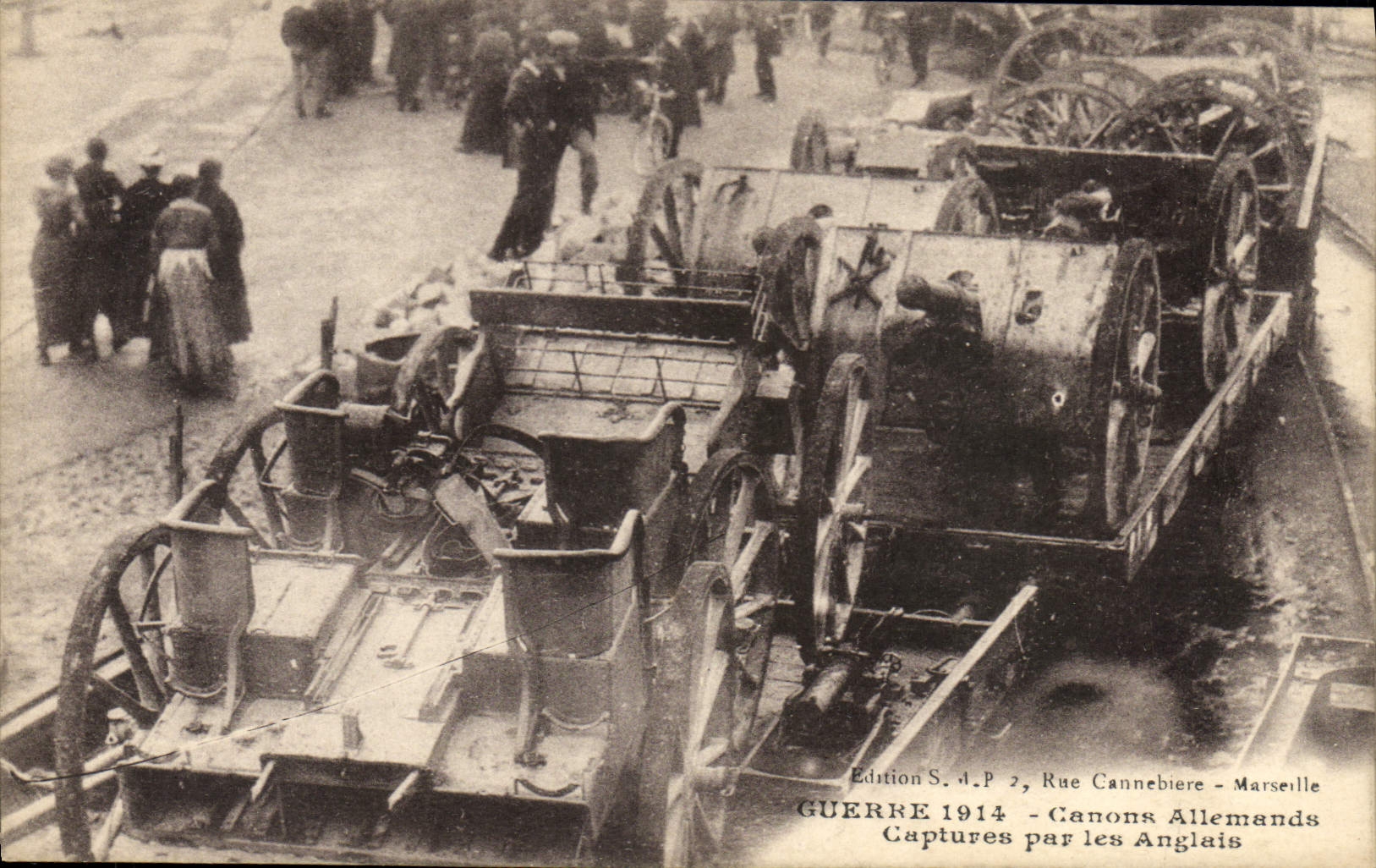 Capturas alemanas de los armas de la guerra 1914 de Militaria de la POSTAL de la VENDIMIA por inglés
