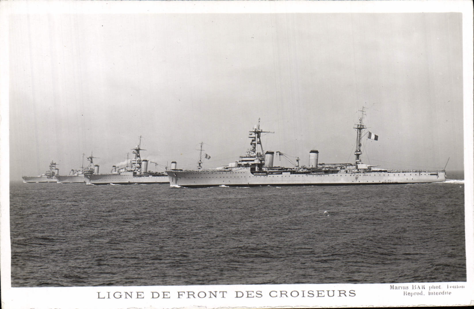 CPA Bateau Guerre Ligne de front des croiseurs