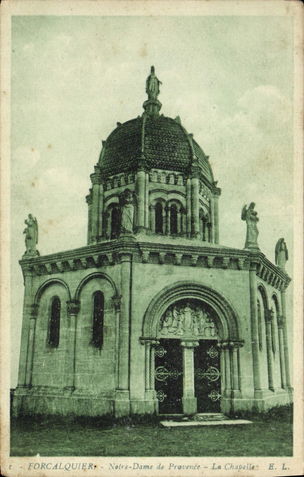 VINTAGE POSTCARD Forcalquier Notre Dame of Provence the vault