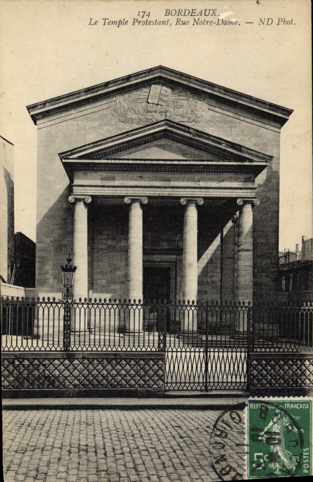 VINTAGE POSTCARD Temple protesting Rue Notre Dame Bordeaux