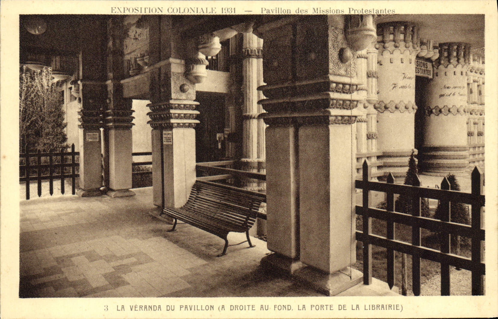 CPA Paris Exposition coloniale 1931 Pavillon des missions protestantes Veranda du pavillon