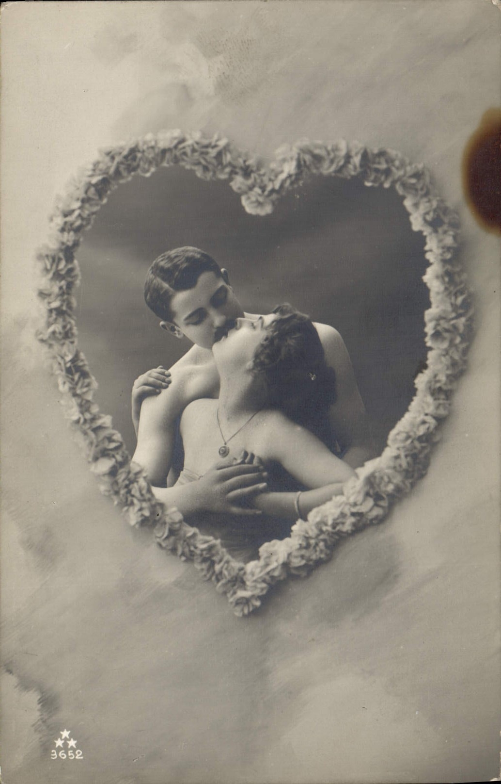 VINTAGE POSTCARD Naked erotic Woman Heart