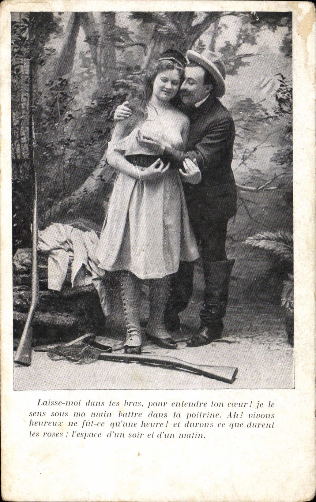 CPA Nu erotique Femme Chasse Chasseur