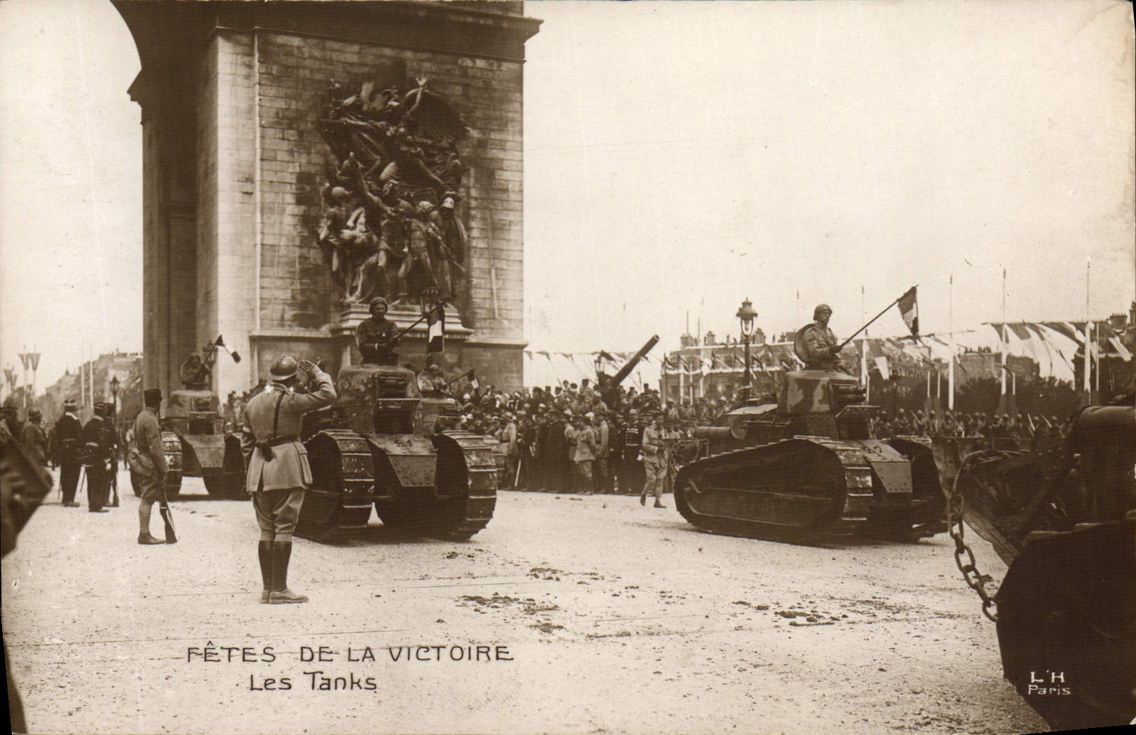 Festivales de París del tanque de Militaria de la POSTAL de la VENDIMIA Victoire del 14 de julio de 1919