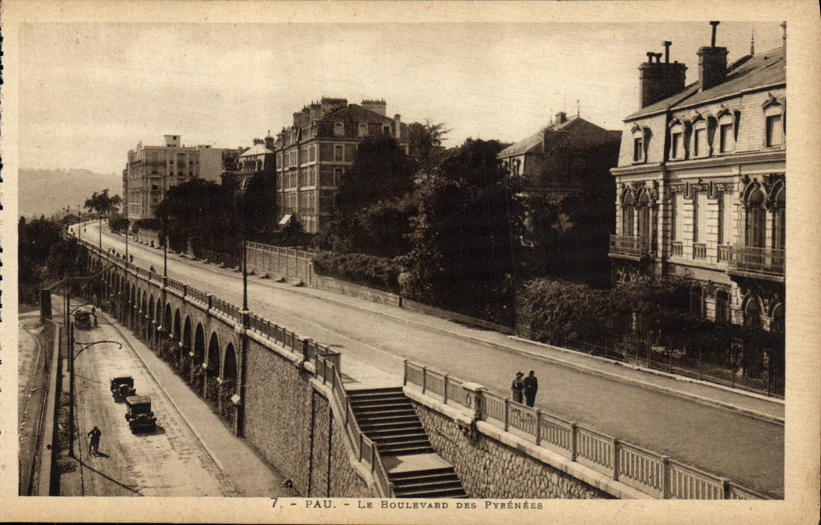 POSTAL Pau de la VENDIMIA el bulevar de los Pyrenees