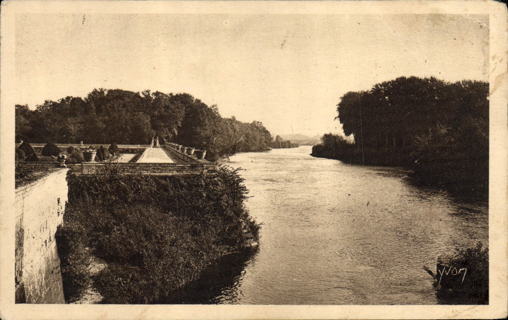 El castillo de la POSTAL de la VENDIMIA de Chenonceaux cultiva un huerto en los bordes de costoso