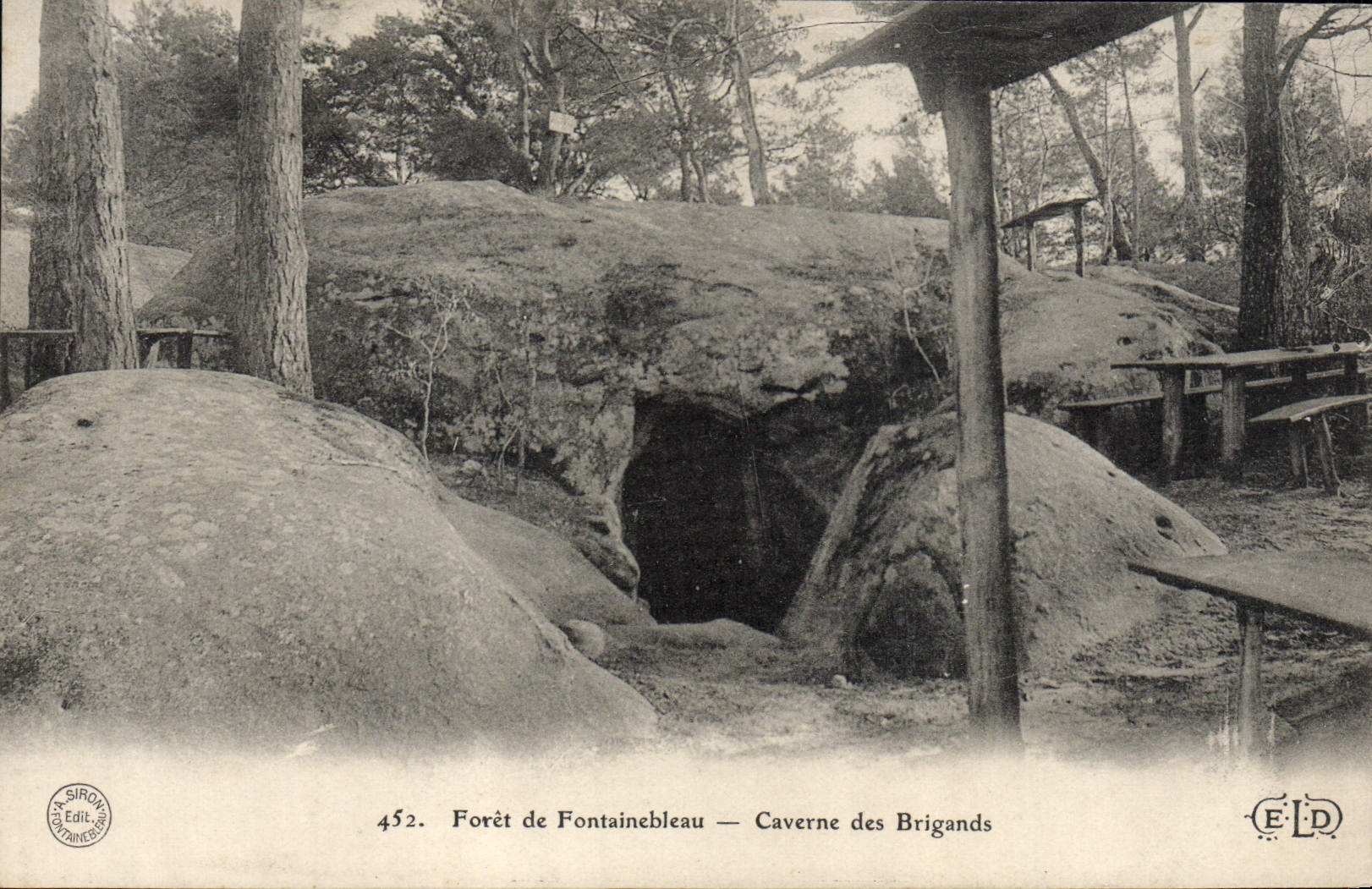 VINTAGE POSTCARD Drill De Fontainebleau Cave of the Brigands